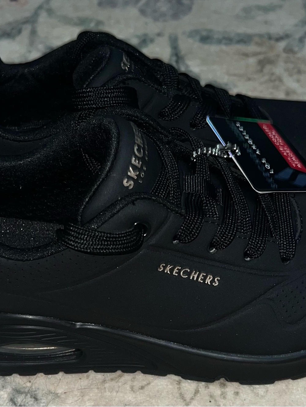 Skechers Women’s Stand on Air Sneakers - Picture 8 of 10